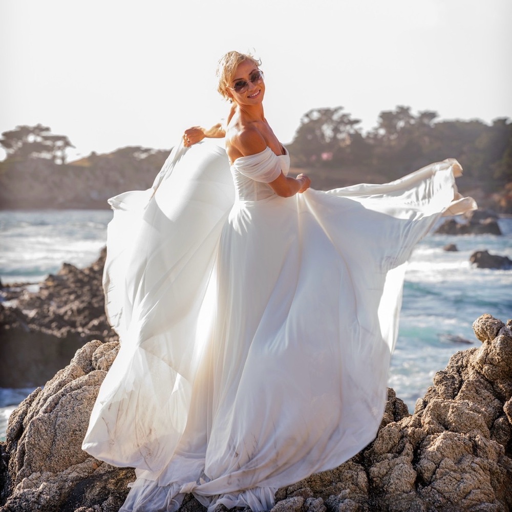 Anthropologie White Flowing Wedding Dress